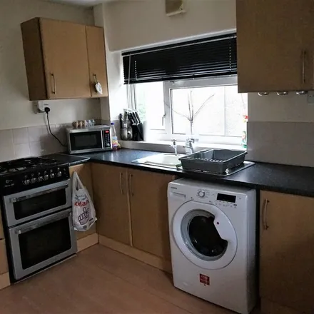 Rent this 2 bed apartment on St Augustines Mount in Birdholme, S40 2RY