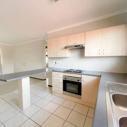 Image 7 - Plettenberg Road, Crystal Park, Gauteng, 1509, South Africa - Apartment for rent