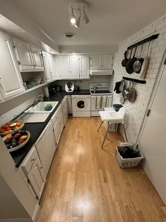 Image 4 - 159 Concord Avenue, Cambridge, MA 02138, USA - Apartment for rent
