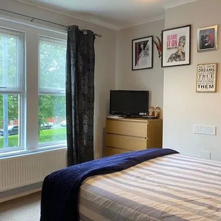 Rent this 2 bed townhouse on Newbridge Road in Bristol, BS4 4DR