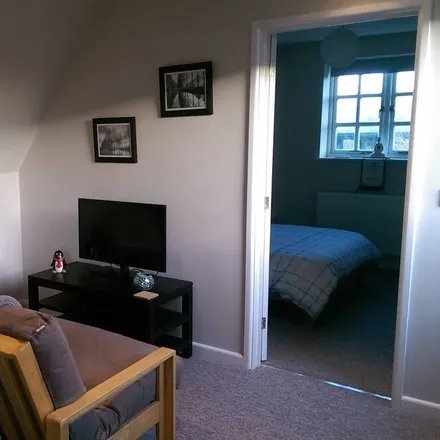 Image 1 - Coveney, CB6 2DJ, United Kingdom - Apartment for rent