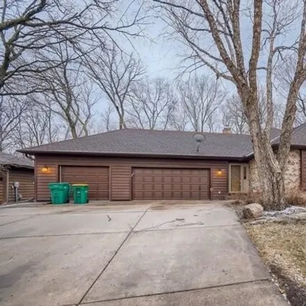 Rent this 4 bed house on 440 Oak Hill Road in Chaska, MN 55318