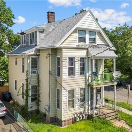 Image 3 - 199 English Street, New Haven, CT 06513, USA - House for sale