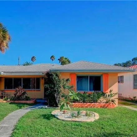 Buy this 2 bed house on 845 Lantana Avenue in Clearwater, FL 33767