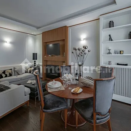 Rent this 3 bed apartment on Ponte Vecchio in Piazza del Pesce, 50125 Florence FI