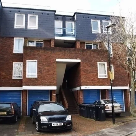 Image 2 - Armadale Close, Tottenham Hale, London, N17 9PJ, United Kingdom - Apartment for rent