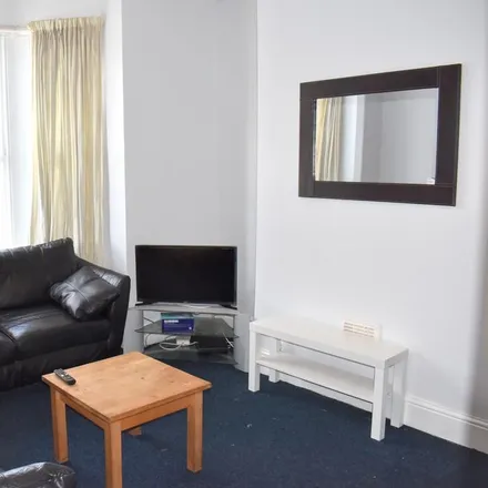 Image 3 - Ossory Street, Manchester, M14 4BX, United Kingdom - Townhouse for rent