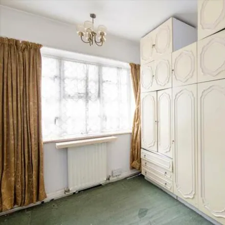 Image 7 - Winchester Court, Vicarage Gate, London, W8 4HA, United Kingdom - Apartment for sale