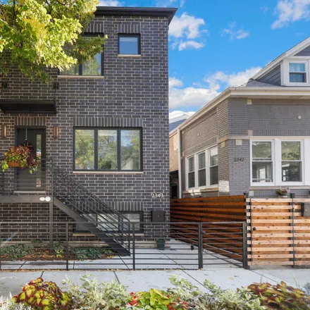 Image 1 - 2327 West Dickens Avenue, Chicago, IL 60647, USA - House for sale