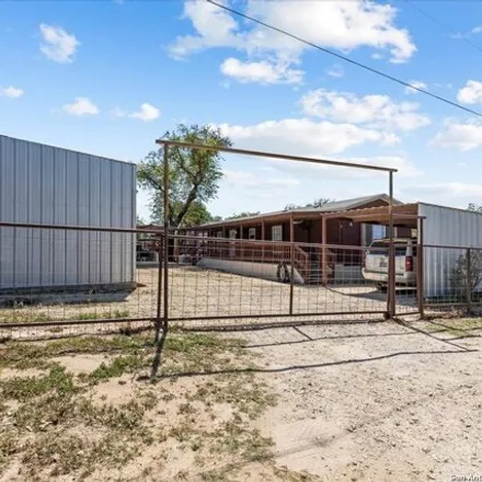 Image 7 - 326 Autumn Lane, Atascosa County, TX 78065, USA - Apartment for sale