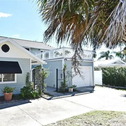 Rent this 3 bed house on 509 North Peninsula Avenue in New Smyrna Beach, FL 32169