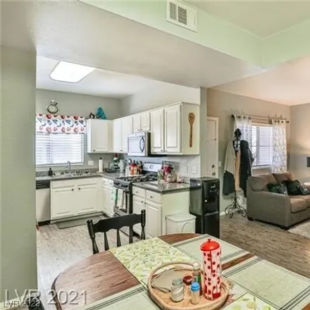 Image 6 - Redwood Street, Spring Valley, NV 89118, USA - Condo for sale