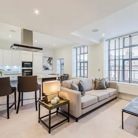 Rent this 2 bed townhouse on Palace Wharf in 6-23 Rainville Road, London