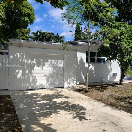 Buy this 3 bed house on 535 Northeast 158th Street in Miami-Dade County, FL 33162
