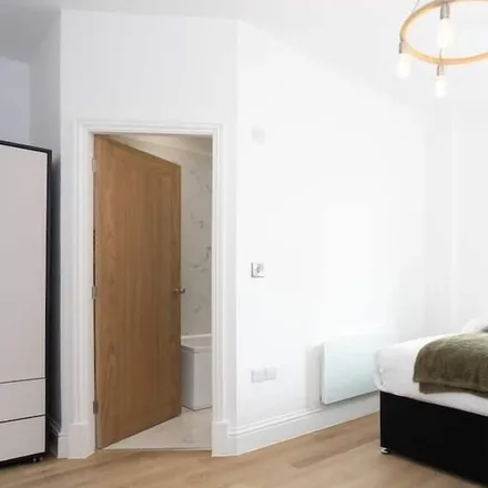 Image 2 - Salford, M28 3JA, United Kingdom - Apartment for rent