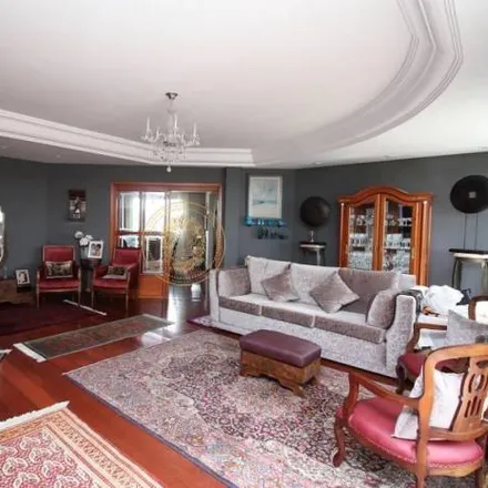 Buy this 4 bed apartment on Rua Guilherme Pugsley 706 in Água Verde, Curitiba - PR
