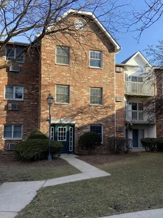 Rent this studio condo on 4315 West Shamrock Lane in McHenry, IL 60050