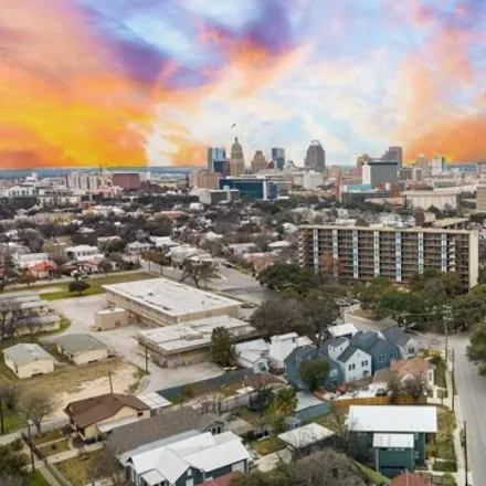 Rent this 3 bed house on Burnet Learning Center in Barrera Street, San Antonio