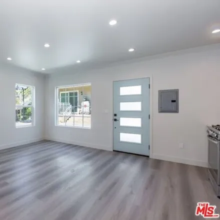 Image 4 - Greenfield Avenue, Los Angeles, CA 90025, USA - House for rent