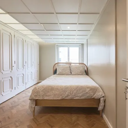 Rent this 9 bed room on Flôr das Avenidas in Avenida Defensores de Chaves, 1000-147 Lisbon