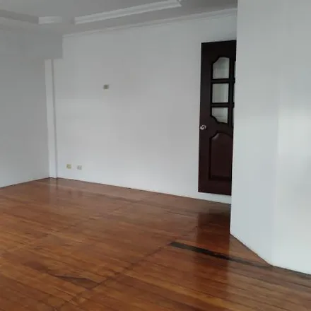 Rent this 2 bed apartment on Margarita Goeta Montoya in 090902, Guayaquil