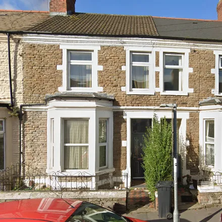 Rent this 5 bed townhouse on St Martins Vicarage in Strathnairn Street, Cardiff