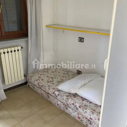 Image 2 - Pista ciclabile Viale Roma, 54100 Massa MS, Italy - Townhouse for rent