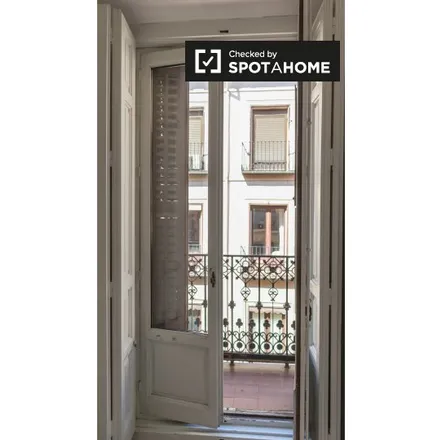 Image 5 - Madrid, Viena Capellanes, Calle del Arenal, 28013 Madrid - Room for rent