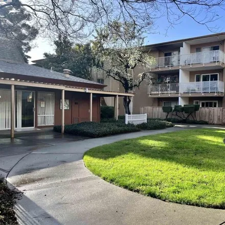 Buy this 2 bed condo on 2809 Calvin Court in Fremont, CA 94536