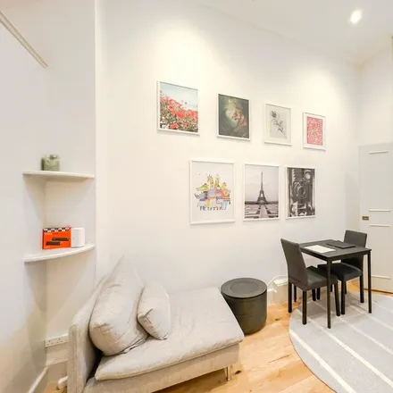 Image 3 - 15 Stanhope Mews South, London, SW7 4TF, United Kingdom - Apartment for rent