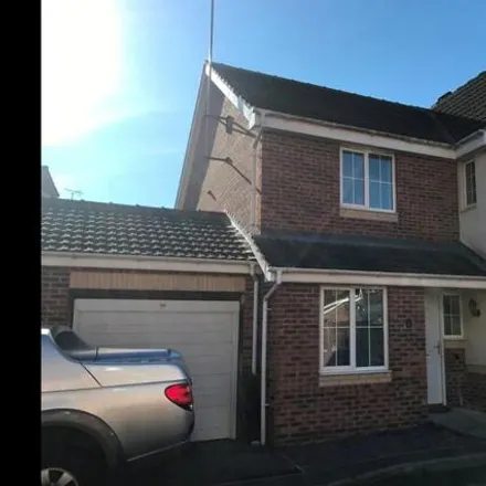 Rent this 4 bed house on Amber Street in Mansfield, NG18 4XL