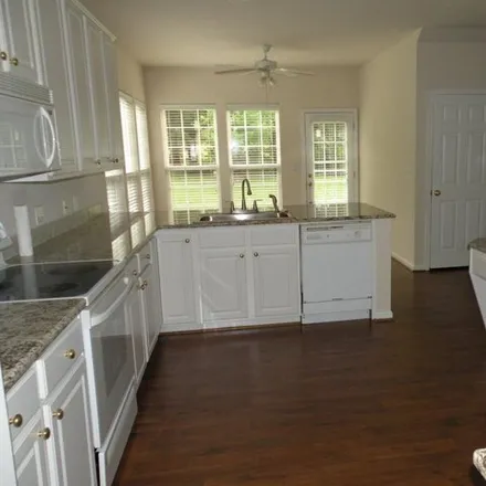 Image 5 - 101 Sherwood Forest Place, Cary, NC 27519, USA - House for rent