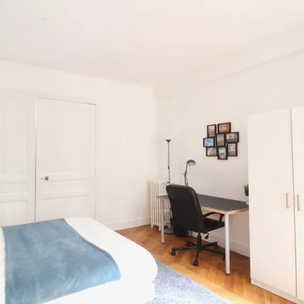Image 5 - 10 Rue de Varize, 75016 Paris, France - Apartment for rent
