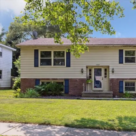 Buy this 3 bed house on 1287 Clover Crst NW in Grand Rapids, Michigan