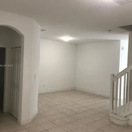 Image 2 - 8127 Northwest 108th Place, Doral, FL 33178, USA - Townhouse for rent