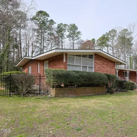 Image 3 - 301 North Smithfield Road, Knightdale, NC 27545, USA - House for sale