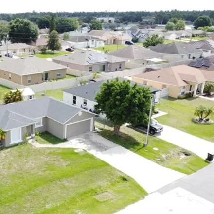 Image 3 - 352 Edgewood Ct, Kissimmee, Florida, 34759 - House for sale