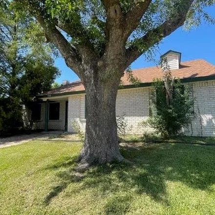 Rent this 3 bed house on 7713 Jerome Drive in Plano, TX 75025