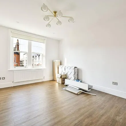 Image 4 - Charleville Road, London, W14 9JH, United Kingdom - Apartment for rent