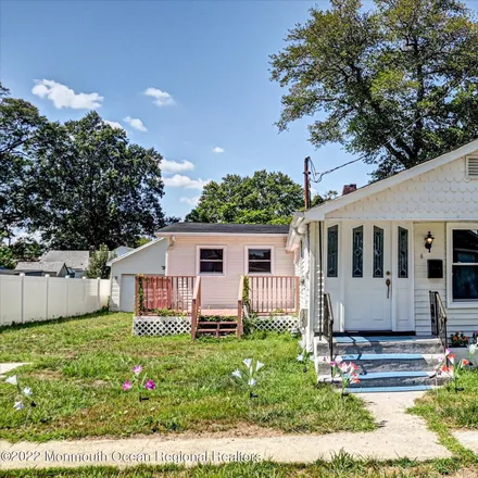 Buy this 3 bed house on 21 Briarwood Avenue in Keansburg, NJ 07734