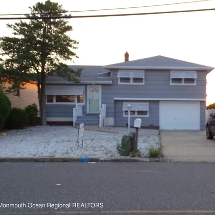 Image 2 - 590 Bayview Drive, Toms River, NJ 08753, USA - House for rent