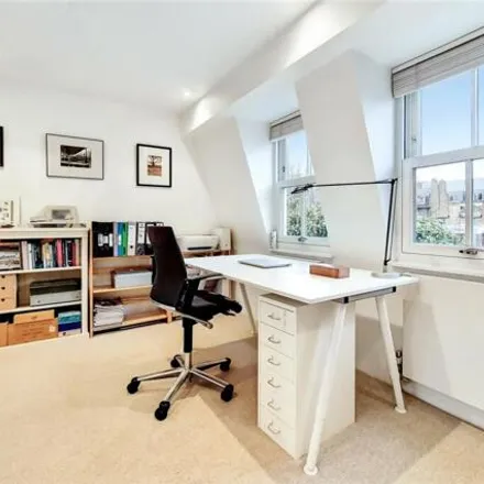 Image 6 - 16 Colville Place, London, W1T 2NJ, United Kingdom - Townhouse for sale