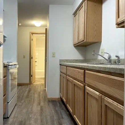 Rent this 1 bed apartment on Red Arrow & Jenewein (SB) in Red Arrow Trail, Fitchburg