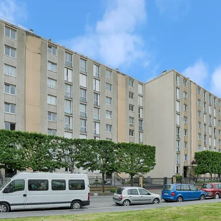 Rent this 3 bed apartment on Avenue de Jarrow in 93800 Épinay-sur-Seine, France