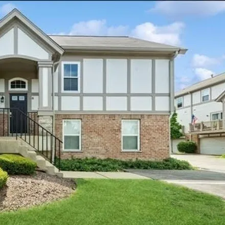 Rent this 3 bed house on 121 Rosehall Dr in Lake Zurich, Illinois
