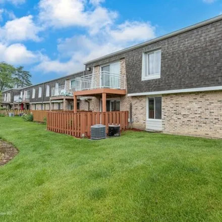 Buy this 2 bed condo on unnamed road in Rolling Meadows, IL 60008