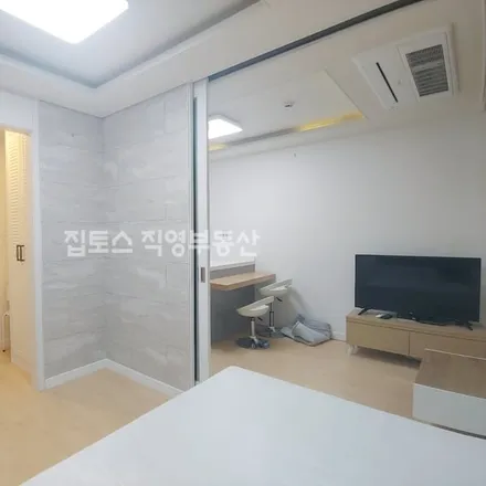 Rent this studio apartment on 서울특별시 강남구 역삼동 697-36