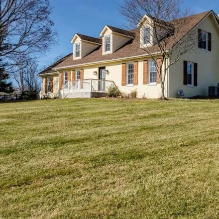 Buy this 5 bed house on 1617 Keene Road in Nicholasville, KY 40356