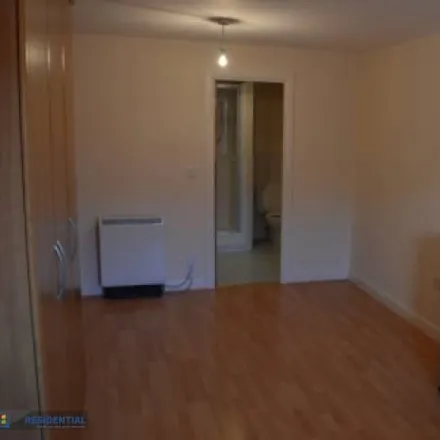 Image 5 - Westfield Terrace, Devonshire, Sheffield, S1 4GH, United Kingdom - Apartment for rent