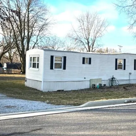 Buy this studio apartment on 459 West Guthrie Street in Upper Sandusky, OH 43351